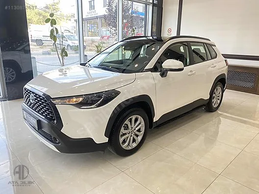 TOYOTA COROLLA CROSS HYBRİD FLAME X PACK - Görsel 4